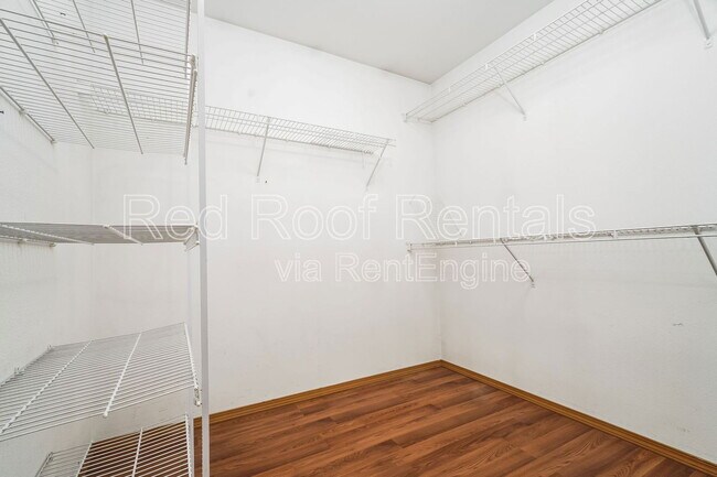 Building Photo - 9817 185th St E
