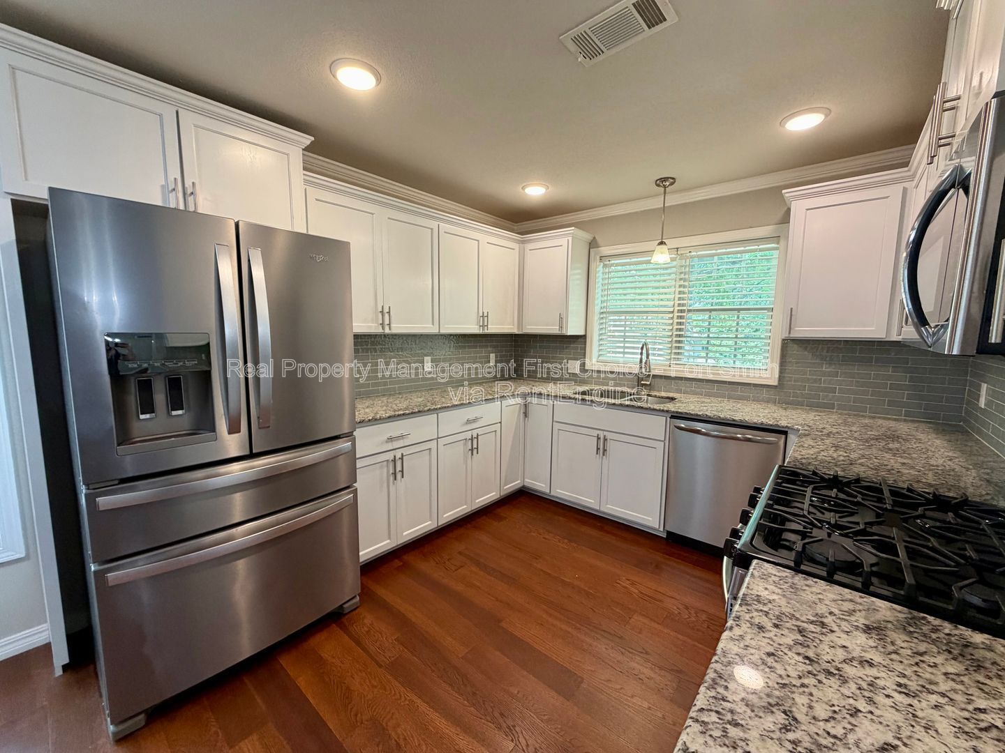 Building Photo - 2120 Garner Ln