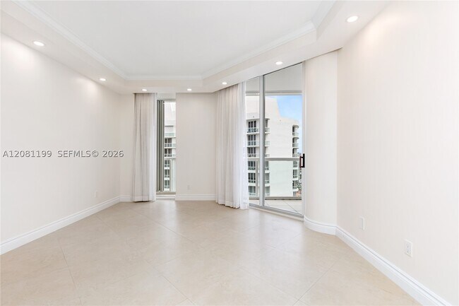 Building Photo - 21150 Point LPH 2902