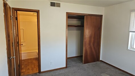 Building Photo - 119 Southview Dr