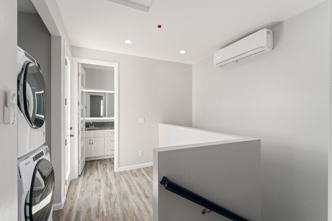 Building Photo - Newer Build | 3 Bed, 3 Bath Home for Rent, Available! (CONTACT US FOR OUR MOVE IN SPECIAL!)