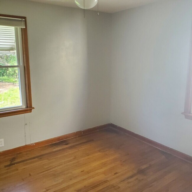 Building Photo - 3BDRM HOUSE FOR RENT