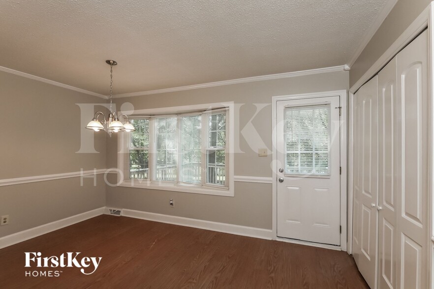 Building Photo - 10018 Mountain Apple Dr