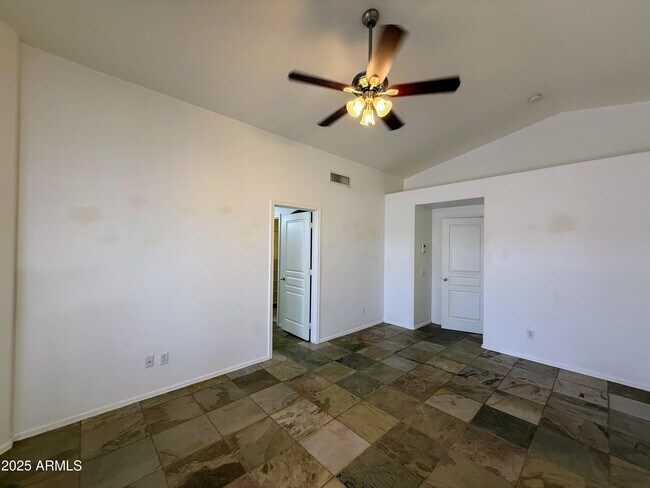 Building Photo - 4680 S Greythorne Way