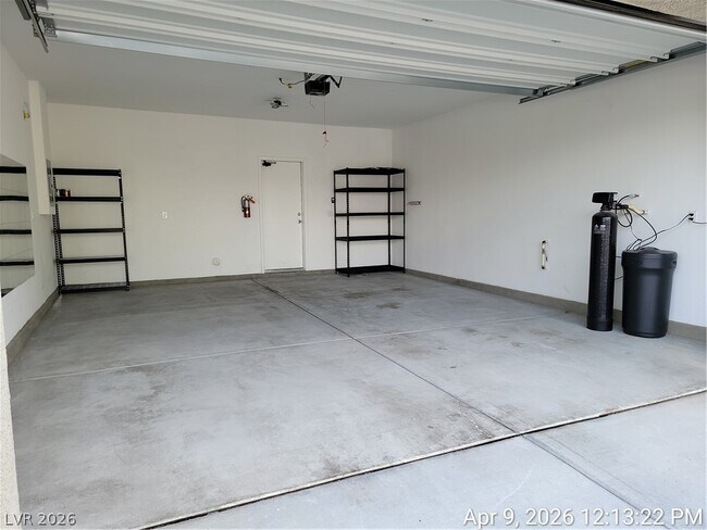 Building Photo - 965 Nevada State Dr