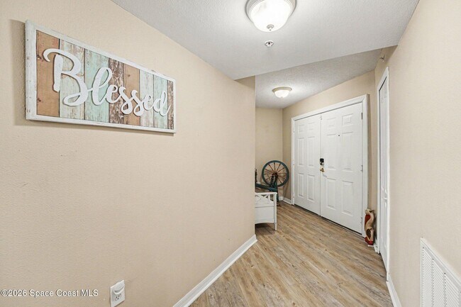 Building Photo - 820 Del Rio Way