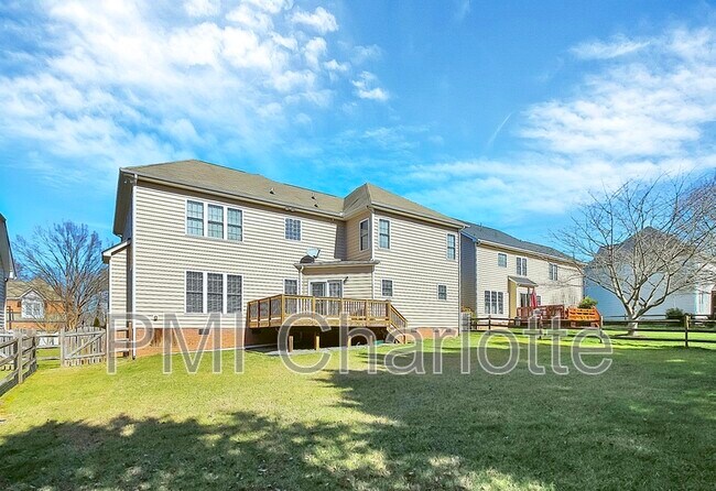 Building Photo - 14308 Harvington Dr