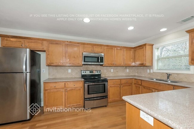 Building Photo - 680 Herring Rd