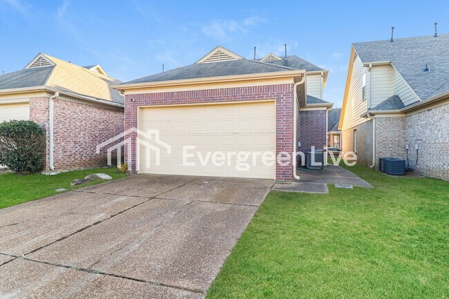 Building Photo - 10178 Sorrento Pl