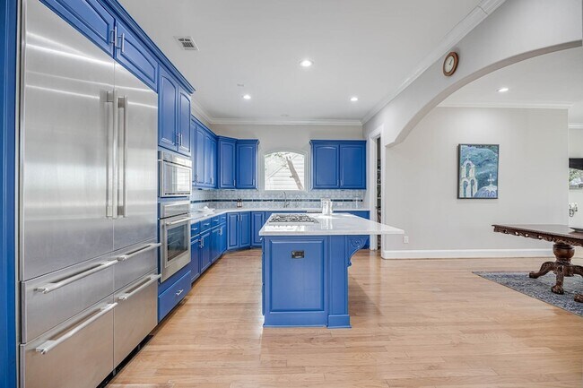 Building Photo - 4701 Inker St