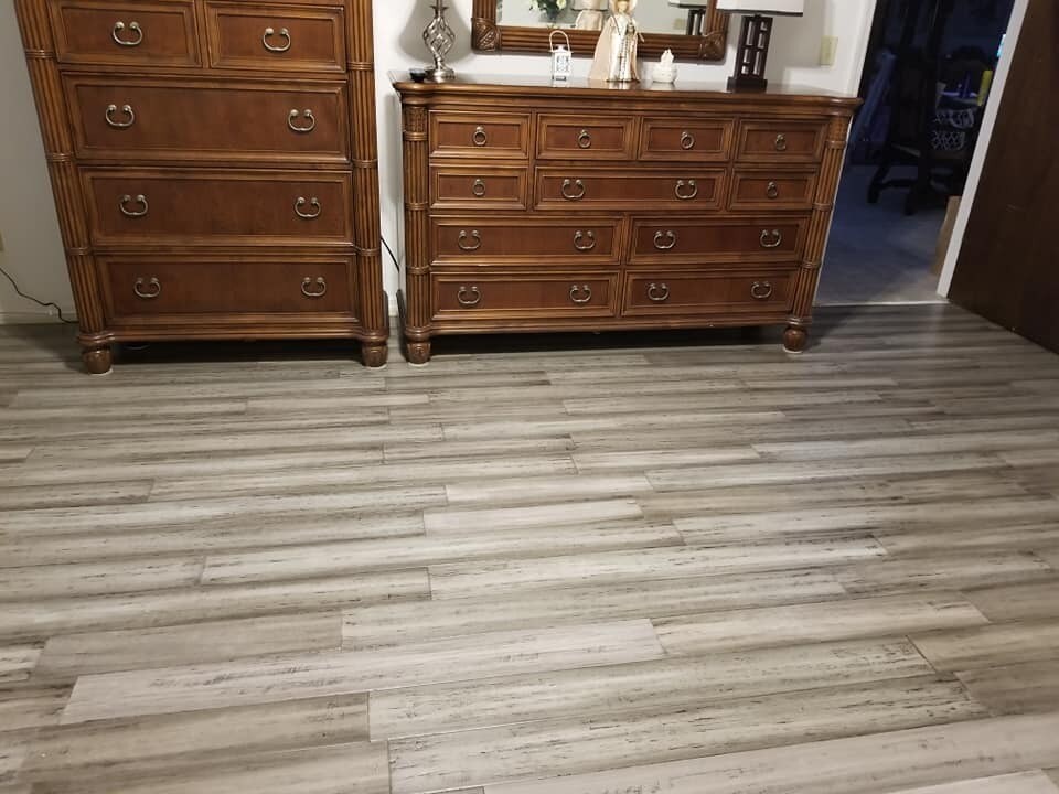 Master Bedrooom - 145 Gull Cir N