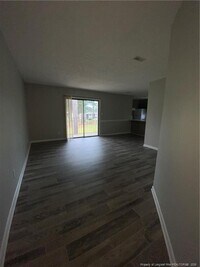 Building Photo - 927 Applewood Ln
