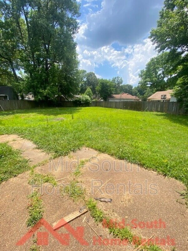 Building Photo - 4417 Willow Springs Cove