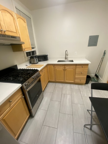 Building Photo - 1810 Euclid Ave