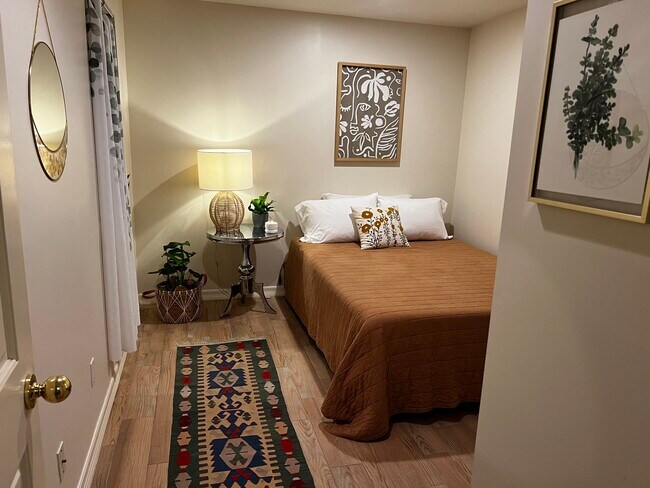 Building Photo - 21980 Alta Dr