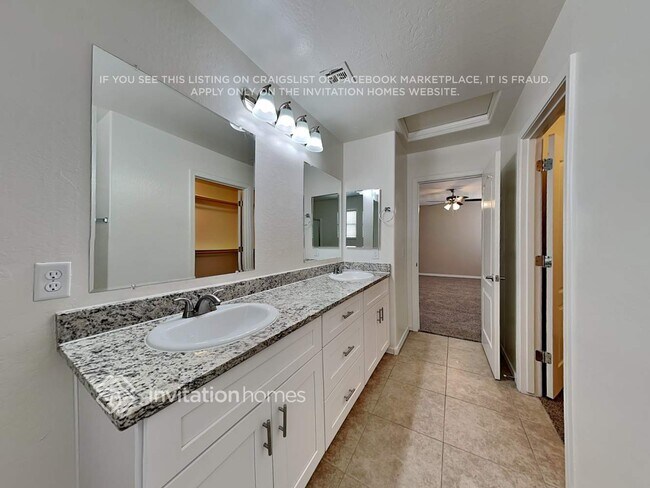 Building Photo - 17412 W Langer Ln