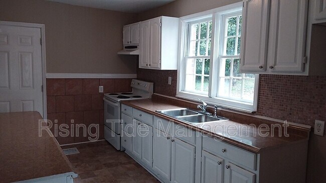 Building Photo - 307 Bessemer Super Hwy