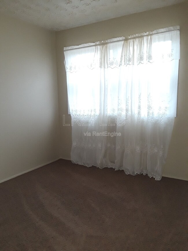 Building Photo - 8602 Gary Wy