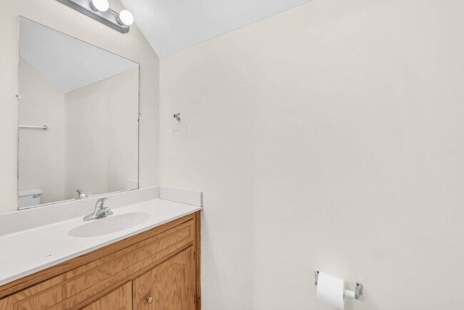 Building Photo - 784 Cherrybark Ln