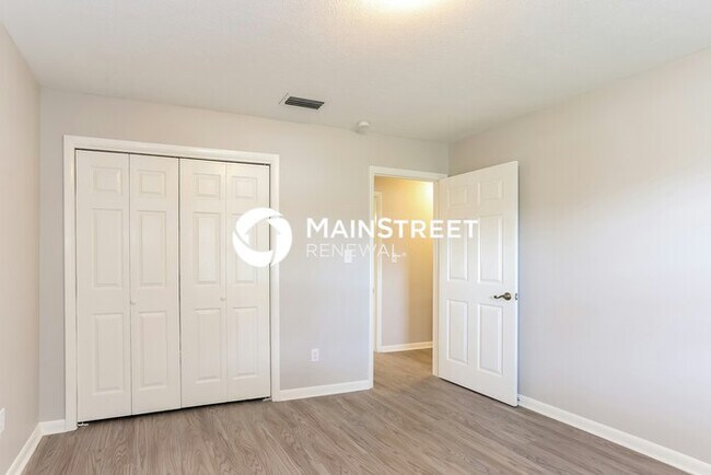 Building Photo - 4 Bedroom Pet-Friendly Home in Brandon, FL...