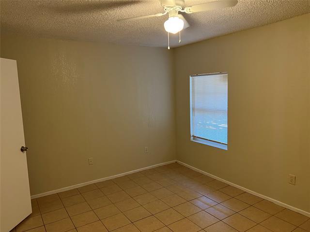 Building Photo - 1613 Windsong Ln