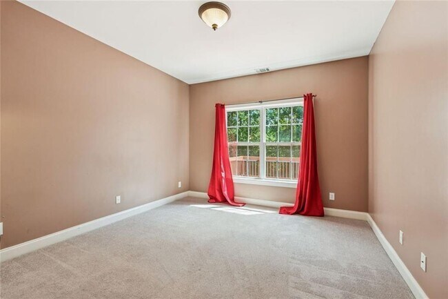 Building Photo - 410 After Glow Smt