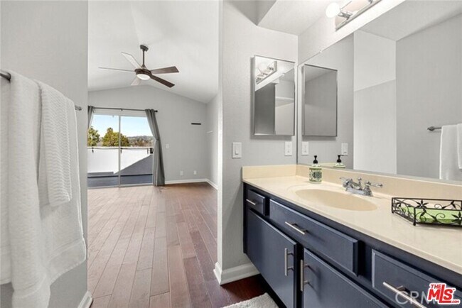 Building Photo - 536 Stone Harbor Cir