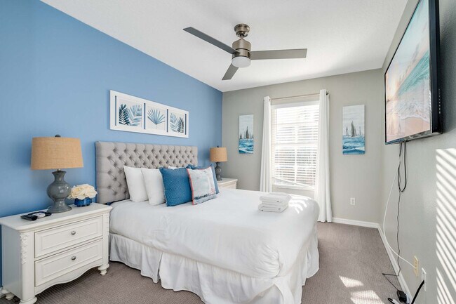 Building Photo - 875 Assembly Ct