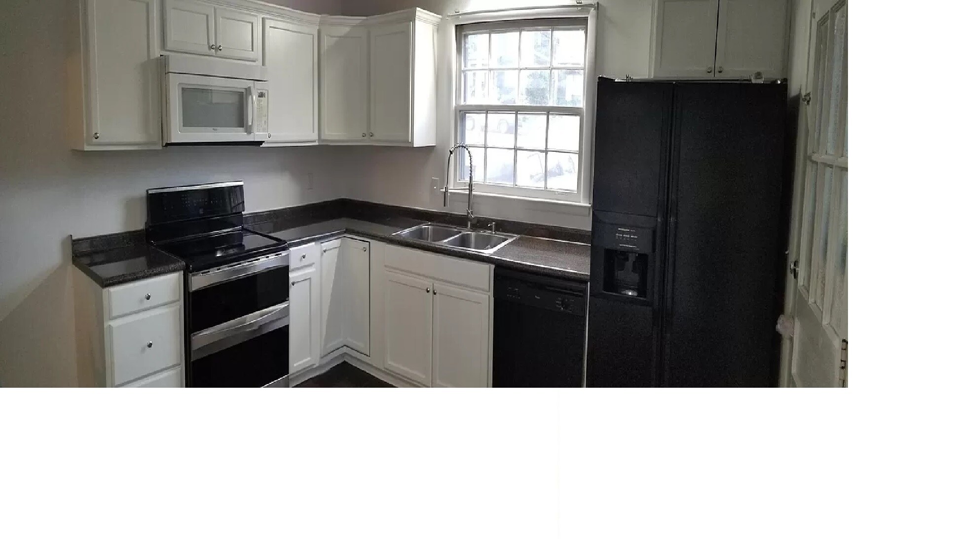 Building Photo - 2907 W Linden Ave