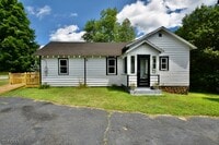 Building Photo - 5528 Berkshire Valley Rd