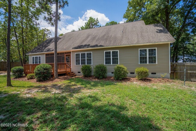 Building Photo - 10 Red Cedar Ln