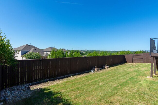 Building Photo - 404 Panzano Dr