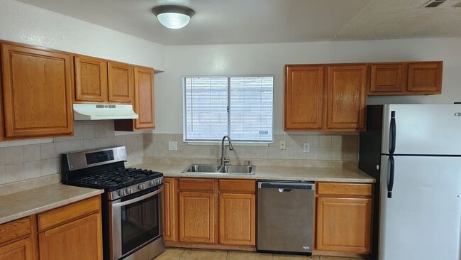 Building Photo - Single Story Home in Spring Valley