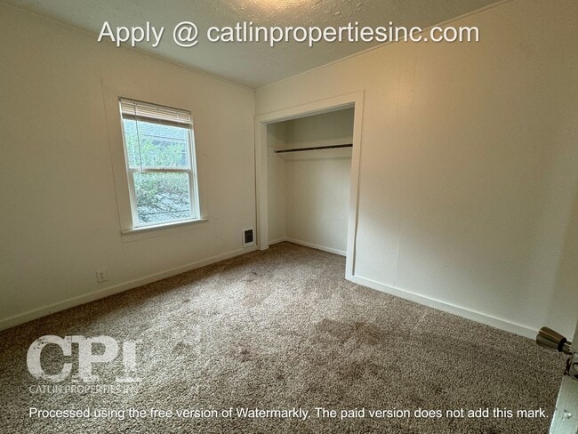 Building Photo - 271 26th Ave