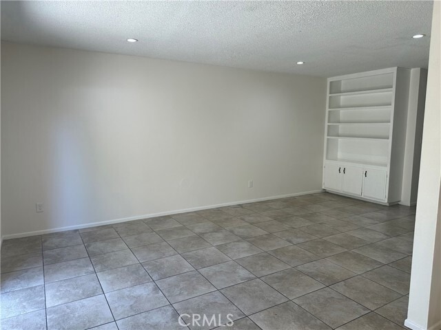 Building Photo - 1174 S Belhaven St