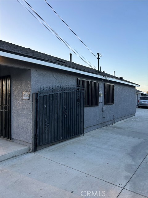 Building Photo - 127 E 49th St