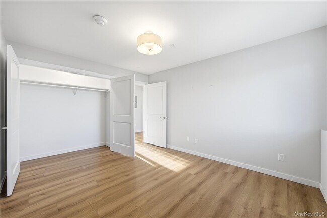 Building Photo - 62 South St