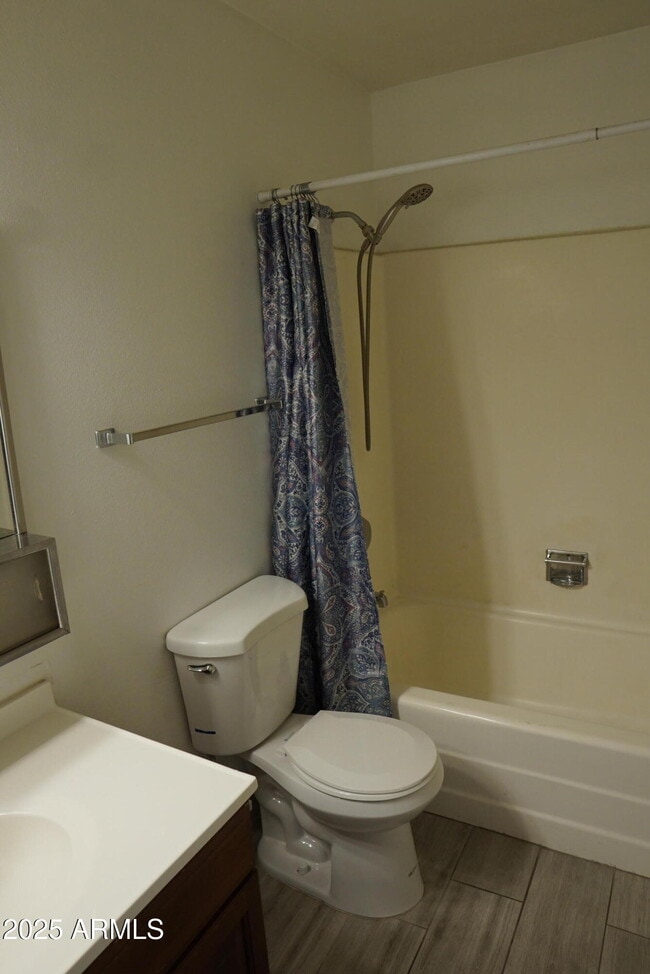 Building Photo - 4501 S Mill Ave