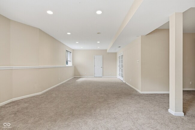 Building Photo - 4091 Huntsman Dr