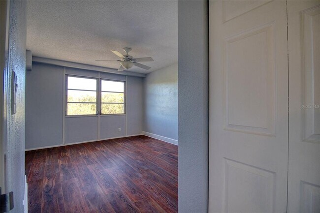 Building Photo - 3315 58th Ave S