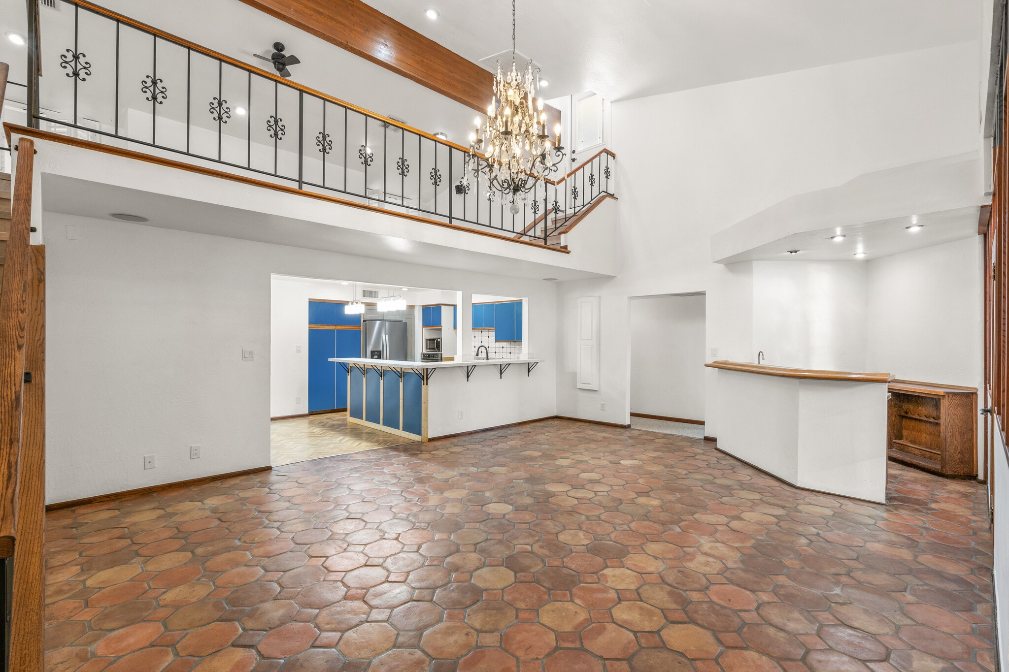 Building Photo - 3319 E Indian School Rd