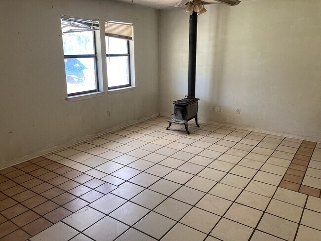 Building Photo - 108 Timber Ln