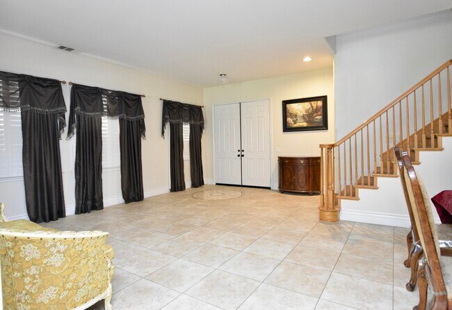 Building Photo - 17346 Sierra Sunrise Ln