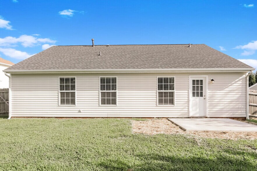 Building Photo - 3093 Counselors Dr