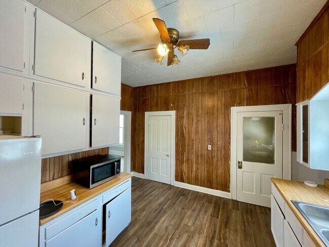 Building Photo - 2-Bedroom Home – Housing Choice Voucher Welcome