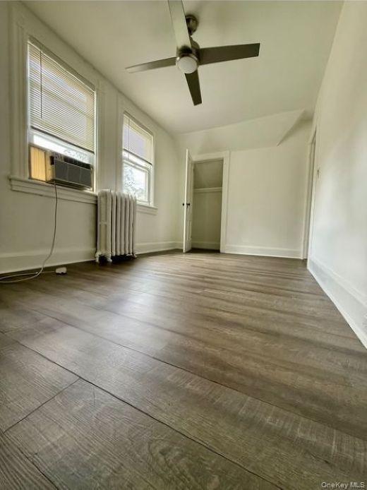 Building Photo - 265 Mayflower Ave