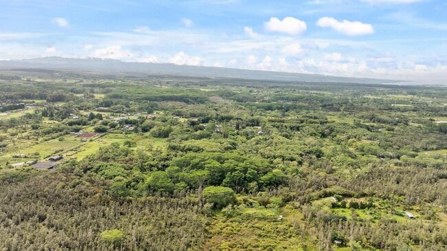 Building Photo - 3 Bedroom / 2.5 Bath Home with 20 Acres of...