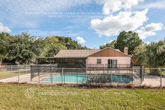 Building Photo - 821 Sunridge Point Dr