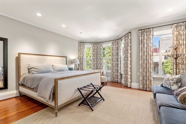 Building Photo - 48 Appleton St