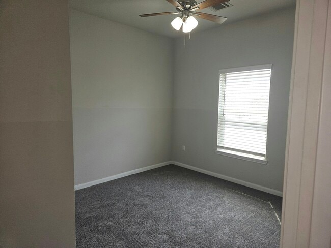 Building Photo - 4801 Wenda St